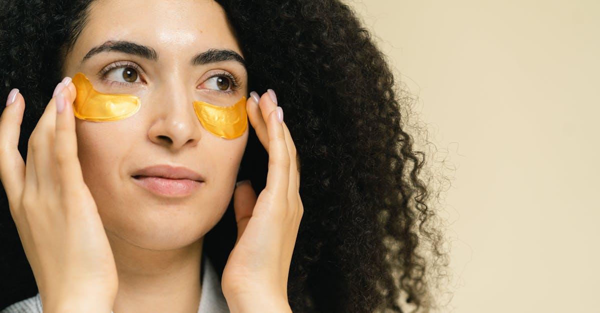 Śpij, a one działają: nocne hydrożelowe patche krok po kroku dla efektu wow o poranku