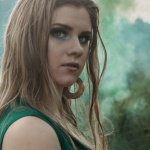 Zaczarowany Smokey Eyes: stwórz baśniowy look krok po kroku